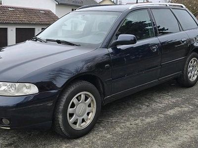 Gebraucht Audi A4 Ambiente 116 PS (85 kW) 2000 Blau Kombi