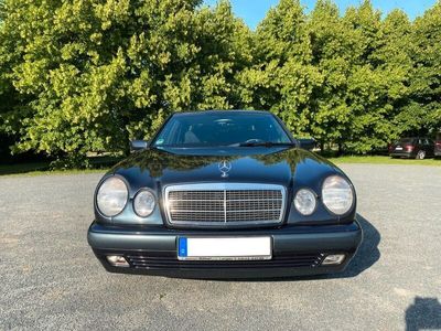 Mercedes E230