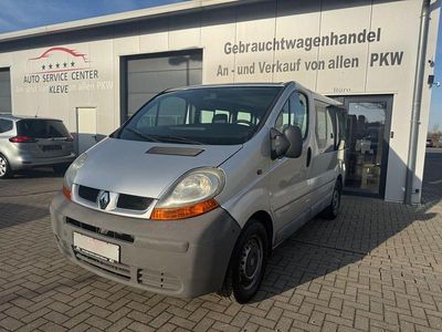 Grau star Gebraucht 2004 Renault Trafic Van / Kleinbus | 4.900 € (Fairer Preis)