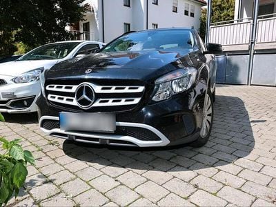 Mercedes GLA180