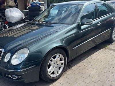 Mercedes E200