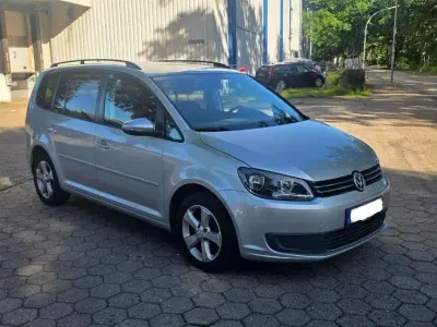 Gebraucht VW Touran Comfortline 140 PS (102 kW) 2011 Silber Van / Kleinbus