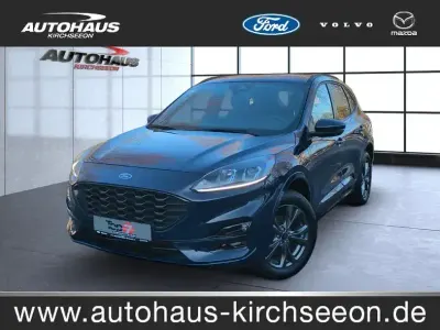 Usado Ford Kuga ST-Line 225 HP (165 kW) 2022 Azul SUV