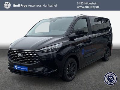 Second-hand Ford Tourneo Titanium 118 CP (86 kW) 2025 Monovolum