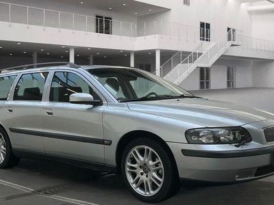 Gebraucht Volvo V70 250 PS (183 kW) 2003 Silber Kombi
