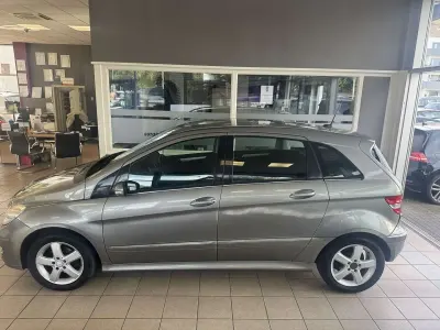 Gebraucht Mercedes B170 116 PS (85 kW) 2008 Grau Van / Kleinbus