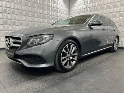 Używany Mercedes E220 Avantgarde 194 KM (142 kW) 2017 Szary Kombi