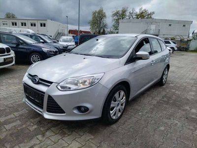 gebraucht Ford Focus Turnier Sync Edition+1.HD+KLIMA+TEMPOMAT