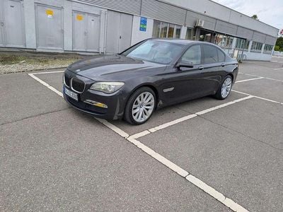 BMW 740