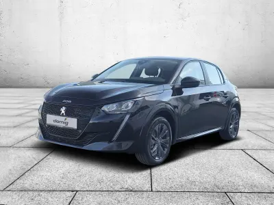 Gebraucht Peugeot e-208 Active 100 kW (136 PS) 2022 Perla nera schwarz metallic Kleinwagen