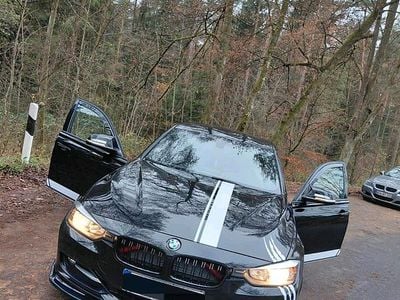Gebraucht BMW 316 116 PS (85 kW) 2012 Schwarz Limousine