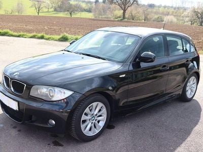 Usata BMW 120 Sport Line 177 CV (130 kW) 2011 Nero Utilitaria
