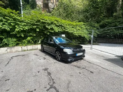 Gebraucht Opel Astra 101 PS (74 kW) 2000 Schwarz Limousine