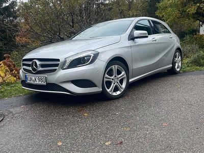 Silber Gebraucht 2013 Mercedes A180 Kleinwagen | 7.990 €