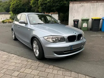 Gebraucht BMW 116 122 PS (89 kW) 2009 Blau Kleinwagen
