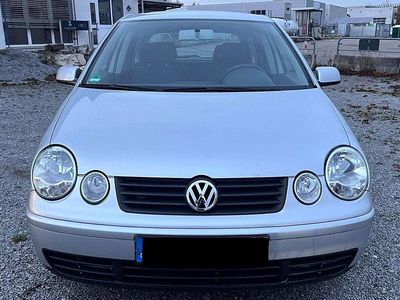 Reflexsilbermetallic Gebraucht 2002 VW Polo Limousine | 4.200 € (Etwas zu teuer)