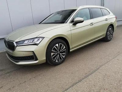Nuova Skoda Superb Selection 193 CV (141 kW) 2025 Argento Station wagon