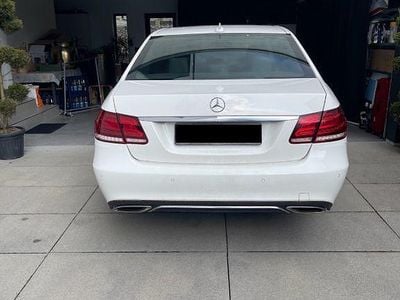 Mercedes E200