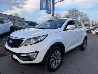 Weiß Gebraucht 2015 Kia Sportage DREAM-TEAM Edition SUV | 8.990 € (Guter Preis)