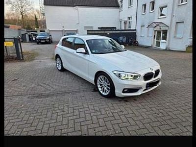 Gebraucht BMW 116 116 PS (85 kW) 2016 Weiß Kleinwagen