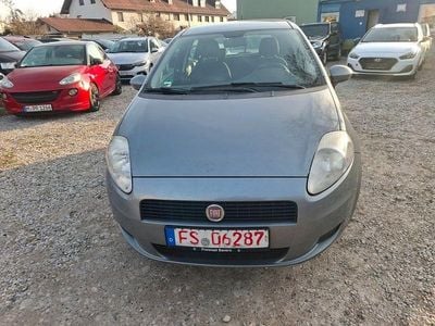 Gebraucht Fiat Grande Punto 77 PS (56 kW) 2011 Kleinwagen