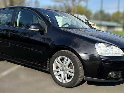 Second-hand VW Golf V 102 CP (75 kW) 2007 Negru Berlinǎ
