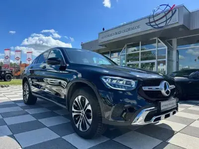 Gebraucht Mercedes GLC300e 306 PS (225 kW) 2021 Schwarz SUV