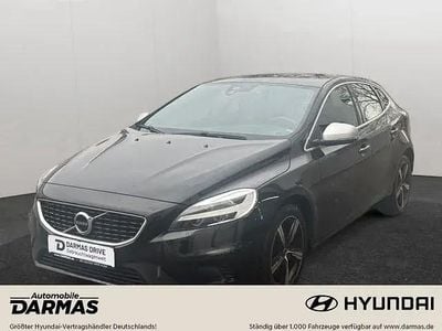 Begagnad Volvo V40 R-Design 122 HK (89 kW) 2019 Svart Sedan