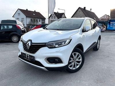 Gebraucht Renault Kadjar LIMITED Deluxe 140 PS (102 kW) 2019 Weiß SUV