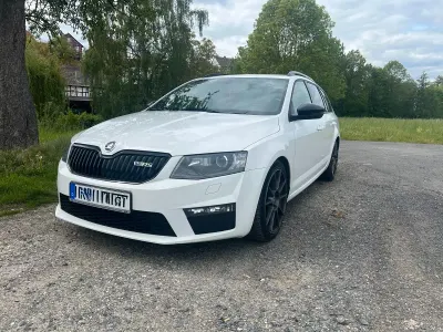 Gebraucht Skoda Octavia RS 184 PS (135 kW) 2014 Weiß Kombi