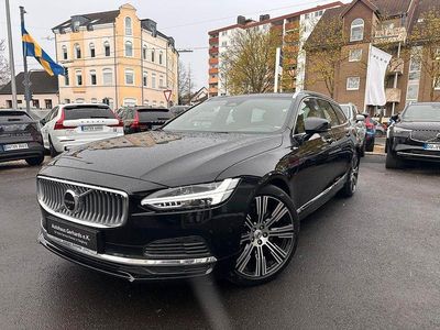 Gebraucht Volvo V90 Ultimate 310 PS (228 kW) 2023 Onyx black Kombi