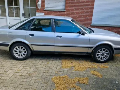 Gebraucht Audi 80 90 PS (66 kW) 1994 Grau Limousine