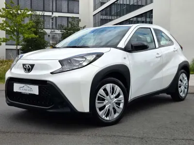 Gebraucht Toyota Aygo X Business Edition 72 PS (52 kW) 2024 Weiß SUV