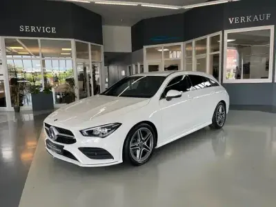 Gebraucht Mercedes CLA220 Shooting Brake AMG line 190 PS (139 kW) 2021 Weiß Kombi