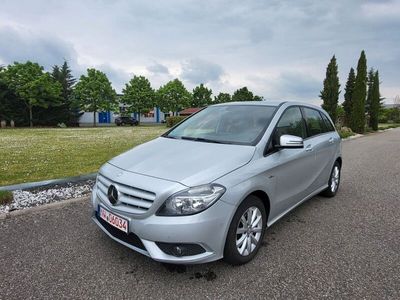 Mercedes B180