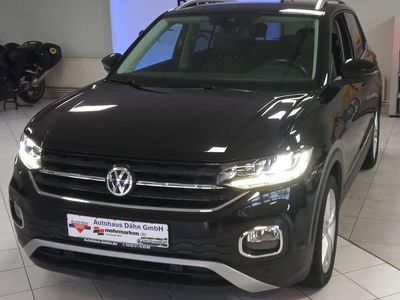 Gebraucht VW T-Cross Style 116 PS (85 kW) 2020 Deep black perleffekt SUV