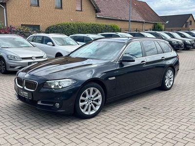 Grau Gebraucht 2016 BMW 530 Performance Kombi | 21.998 € (Fairer Preis)