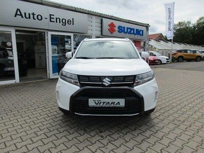 Weiß Neu 2025 Suzuki Vitara Comfort+ SUV | 27.990 € (Etwas zu teuer)