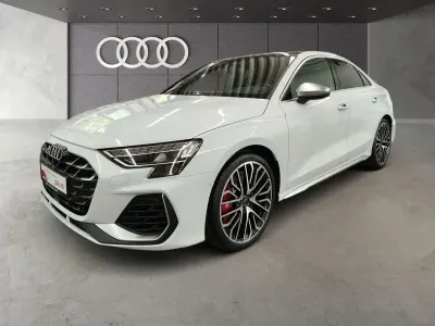 Gebraucht Audi S3 Sport 333 PS (244 kW) 2025 Gletscherweiß metallic Limousine