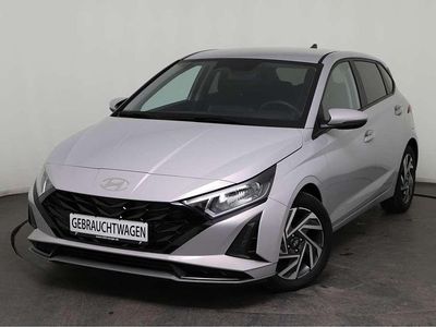 Gebraucht Hyundai i20 101 PS (74 kW) 2025 Grau Kleinwagen