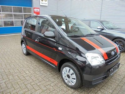 Gebraucht Daihatsu Cuore 58 PS (42 kW) 2006 Schwarz Kleinwagen