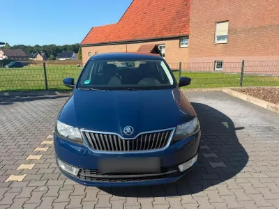 Gebraucht Skoda Rapid 90 PS (66 kW) 2016 Blau Kleinwagen