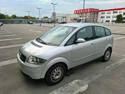 Gebraucht Audi A2 Comfort 61 PS (44 kW) 2003 Silber Kleinwagen