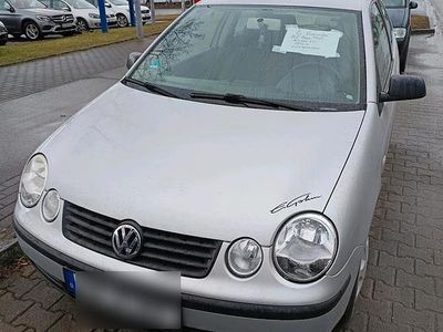 Gebraucht VW Polo 54 PS (39 kW) 2003 Silber Kleinwagen