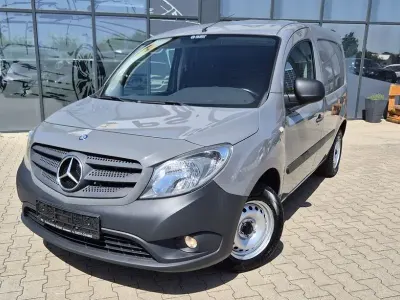 Używany Mercedes Citan 111 110 KM (80 kW) 2016 Szary Minivan
