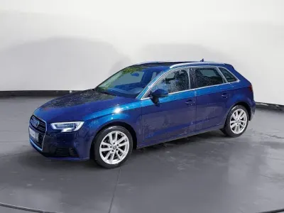 Gebraucht Audi A3 Basis 150 PS (110 kW) 2018 Blau Limousine