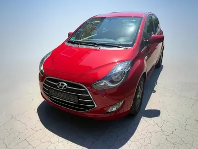 Gebraucht Hyundai ix20 Space 125 PS (91 kW) 2019 Rot Kleinwagen