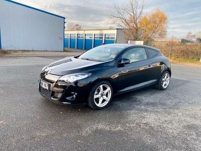 Schwarz Gebraucht 2010 Renault Mégane Coupé Dynamique Coupé | 5.000 € (Fairer Preis)
