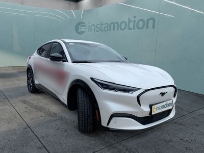 Weiß Gebraucht 2024 Ford Mustang Mach-E Premium SUV | 50.648 €