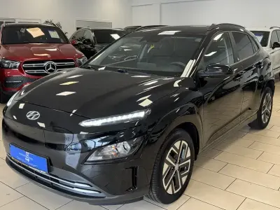 Gebraucht Hyundai Kona Edition 30+ 100 kW (136 PS) 2022 Schwarz SUV